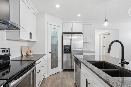 124 Cranston Gate Se, Calgary, AB 