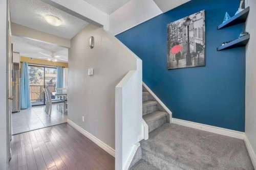 75 Deerfield Drive Se, Calgary, AB - Indoor Photo Showing Other Room