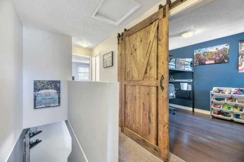 75 Deerfield Drive Se, Calgary, AB - Indoor Photo Showing Other Room
