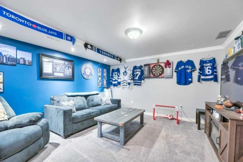 75 Deerfield Drive Se, Calgary, AB - Indoor