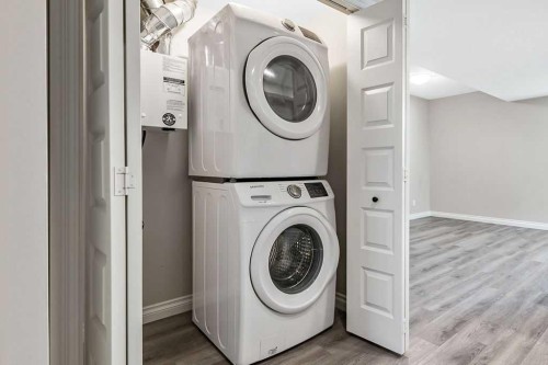 91 Wolf Hollow Park Se, Calgary, AB - Indoor Photo Showing Laundry Room