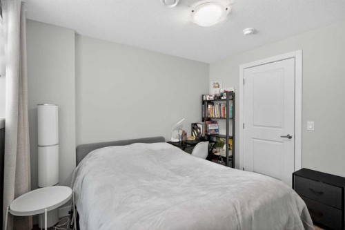 930 Sage Hill Grove Nw, Calgary, AB - Indoor Photo Showing Bedroom