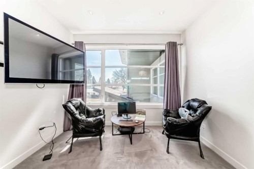 112 Hanover Road Sw, Calgary, AB - Indoor