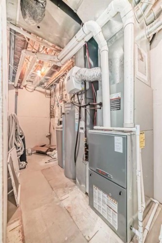 112 Hanover Road Sw, Calgary, AB - Indoor Photo Showing Basement