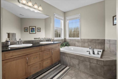 66 Tuscany Reserve Gate Nw, Calgary, AB - Indoor Photo Showing Bathroom