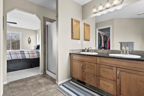 66 Tuscany Reserve Gate Nw, Calgary, AB - Indoor Photo Showing Bathroom