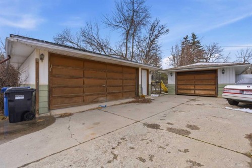3439 33 Street Sw, Calgary, AB - Outdoor With Exterior