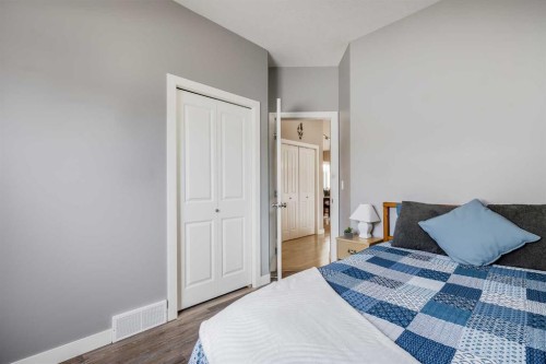12 Mcclung Gate, Carstairs, AB - Indoor Photo Showing Bedroom