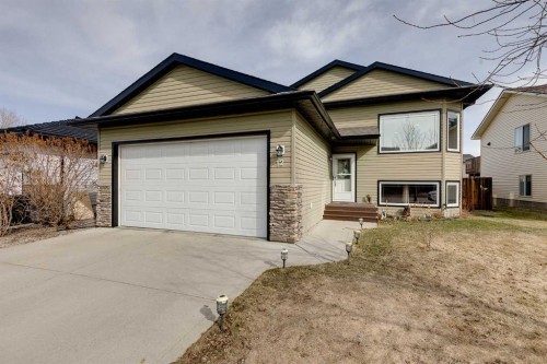 12 Mcclung Gate, Carstairs, AB - Outdoor