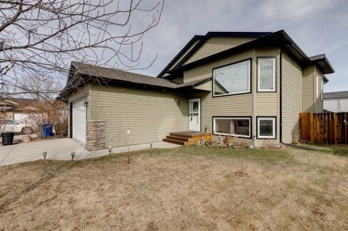 12 Mcclung Gate, Carstairs, AB - Outdoor
