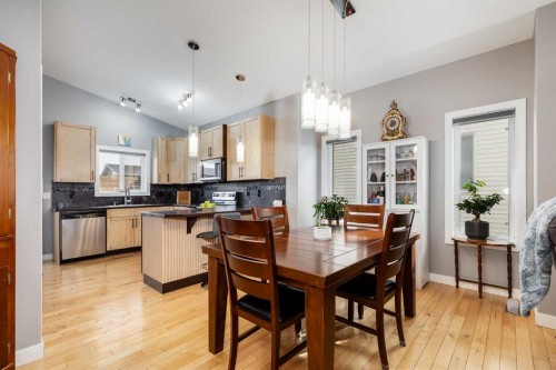 12 Mcclung Gate, Carstairs, AB - Indoor Photo Showing Dining Room