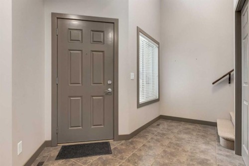 33 Everoak Circle Sw, Calgary, AB - Indoor Photo Showing Other Room