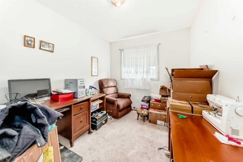 193 Somerset Drive Sw, Calgary, AB - Indoor Photo Showing Office