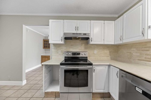 30338 Range Road 282, Rural Mountain View County, AB - Indoor Photo Showing Kitchen