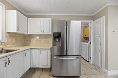 30338 Range Road 282, Rural Mountain View County, AB - Indoor Photo Showing Kitchen