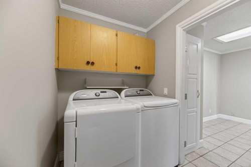30338 Range Road 282, Rural Mountain View County, AB - Indoor Photo Showing Laundry Room