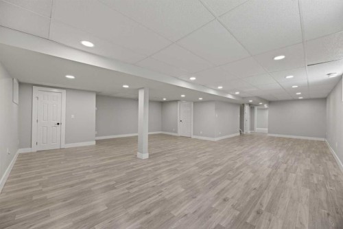 30338 Range Road 282, Rural Mountain View County, AB - Indoor