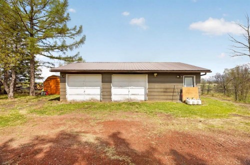 30338 Range Road 282, Rural Mountain View County, AB - Outdoor