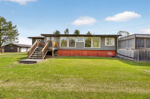 30338 Range Road 282, Rural Mountain View County, AB - Outdoor With Deck Patio Veranda