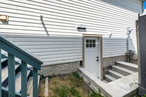 207 Coral Springs Circle Ne, Calgary, AB 