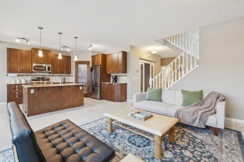 71 Walden Manor Se, Calgary, AB - Indoor Photo Showing Other Room