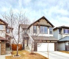 71 Walden Manor SE Calgary, AB T2X 0N1