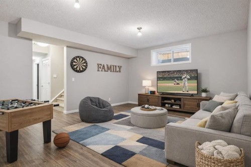 71 Walden Manor Se, Calgary, AB - Indoor