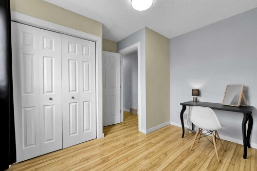 44 Strathclair Rise Sw, Calgary, AB - Indoor