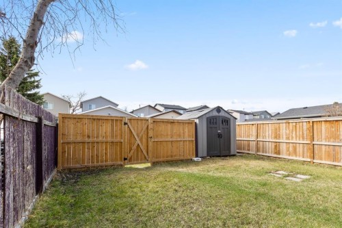 13 Martindale Boulevard Ne, Calgary, AB - Outdoor