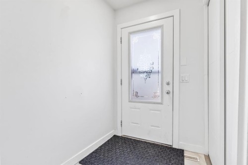 13 Martindale Boulevard Ne, Calgary, AB - Indoor Photo Showing Other Room