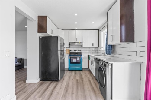 13 Martindale Boulevard Ne, Calgary, AB - Indoor