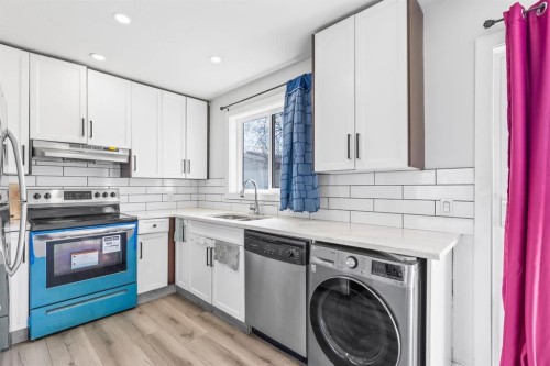 13 Martindale Boulevard Ne, Calgary, AB - Indoor