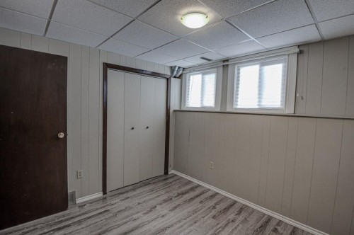 8408 Berkley Road Nw, Calgary, AB - Indoor Photo Showing Other Room