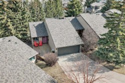 22 Coach Manor Terrace SW Calgary, AB T3H 1C3