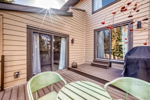 22 Coach Manor Terrace Sw, Calgary, AB - Outdoor With Deck Patio Veranda With Exterior
