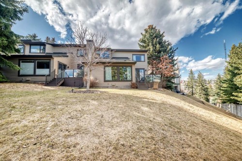 22 Coach Manor Terrace Sw, Calgary, AB - Outdoor