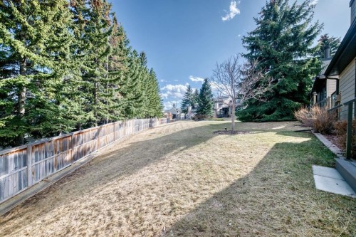 22 Coach Manor Terrace Sw, Calgary, AB - Outdoor