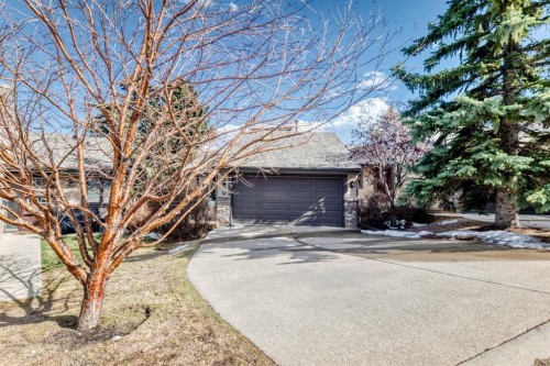 22 Coach Manor Terrace Sw, Calgary, AB - Outdoor