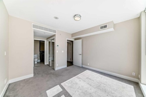 204-560 6 Avenue Se, Calgary, AB - Indoor Photo Showing Other Room