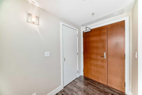 204-560 6 Avenue Se, Calgary, AB - Indoor Photo Showing Other Room