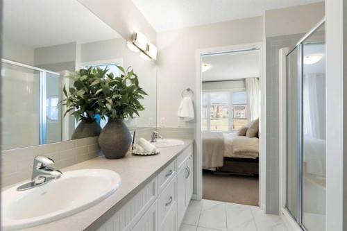 88 Copperpond Park Se, Calgary, AB - Indoor Photo Showing Bathroom