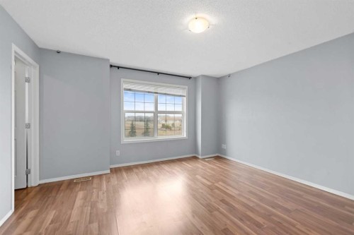 116 Saddlebrook Common Ne, Calgary, AB - Indoor Photo Showing Other Room