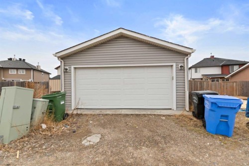 116 Saddlebrook Common Ne, Calgary, AB - Outdoor With Exterior