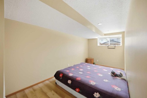 39 Saddlemont Close Ne, Calgary, AB - Indoor Photo Showing Bedroom