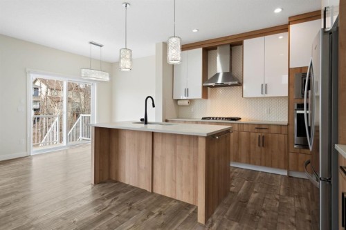 193 Walgrove Terrace Se, Calgary, AB - Indoor Photo Showing Kitchen With Upgraded Kitchen