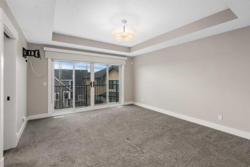 45 Rockcliff Heights Nw, Calgary, AB - Indoor Photo Showing Other Room