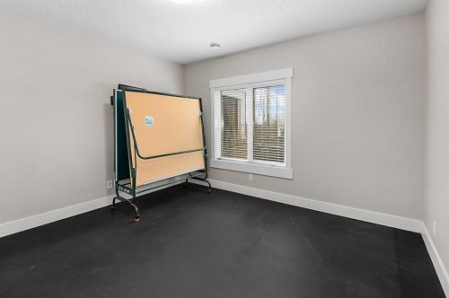 45 Rockcliff Heights Nw, Calgary, AB - Indoor Photo Showing Other Room