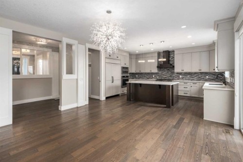 45 Rockcliff Heights Nw, Calgary, AB - Indoor Photo Showing Kitchen With Upgraded Kitchen