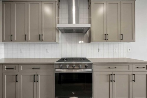 213 Bridgeport Gate, Chestermere, AB - Indoor Photo Showing Kitchen