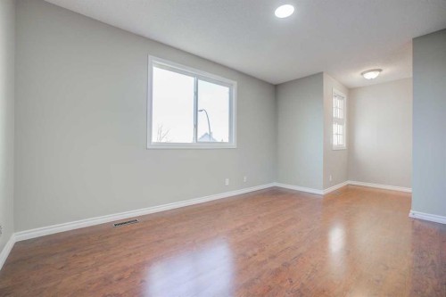171 Erin Woods Drive Se, Calgary, AB - Indoor Photo Showing Other Room